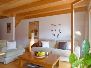 Apartment Racer's Retreat Apt-2 by Interhome